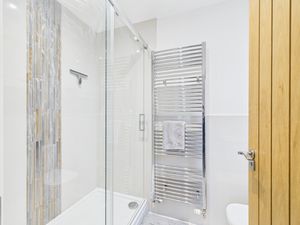 Bedroom Two En-suite- click for photo gallery